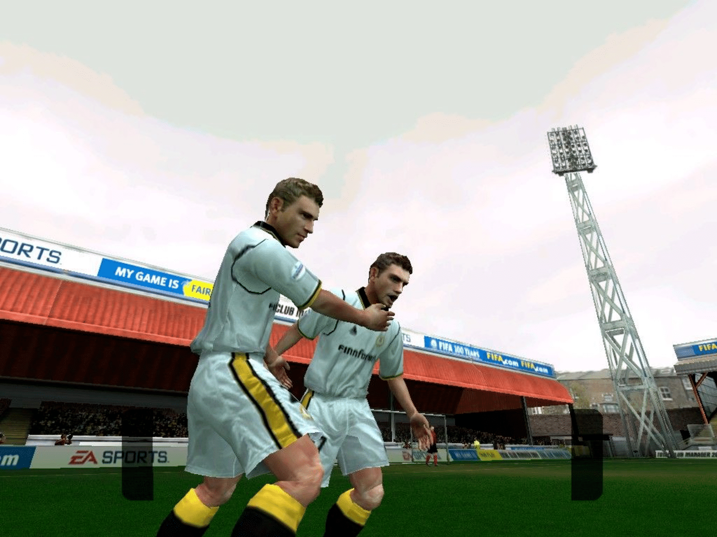 FIFA Soccer 2004 screenshot