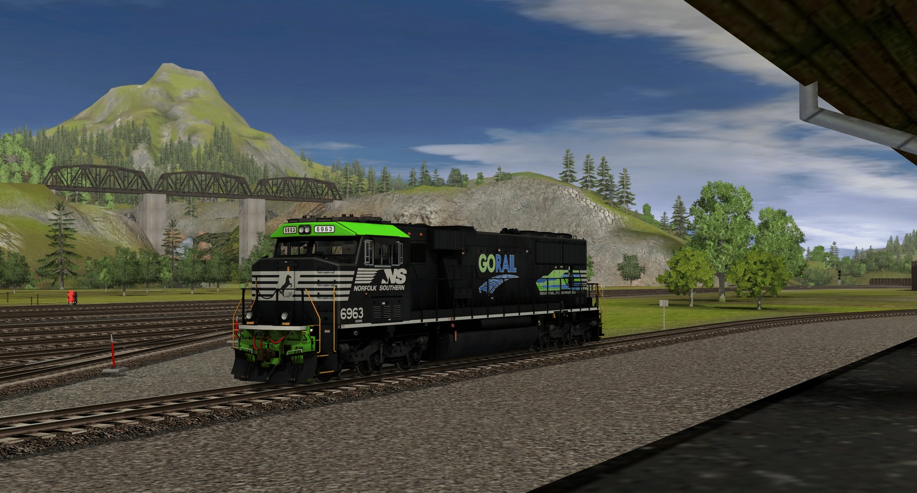 Trainz Railroad Simulator 2019: NS SD60E - 6963 GoRail screenshot