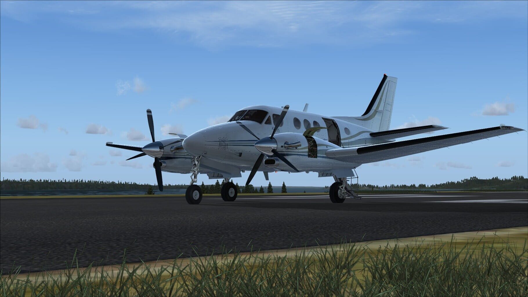 Microsoft Flight Simulator X: Steam Edition - Beechcraft C90B King Air