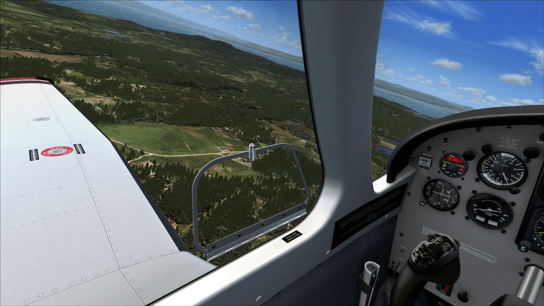 Microsoft Flight Simulator X: Steam Edition - Piper PA-32 Saratoga II TC screenshot