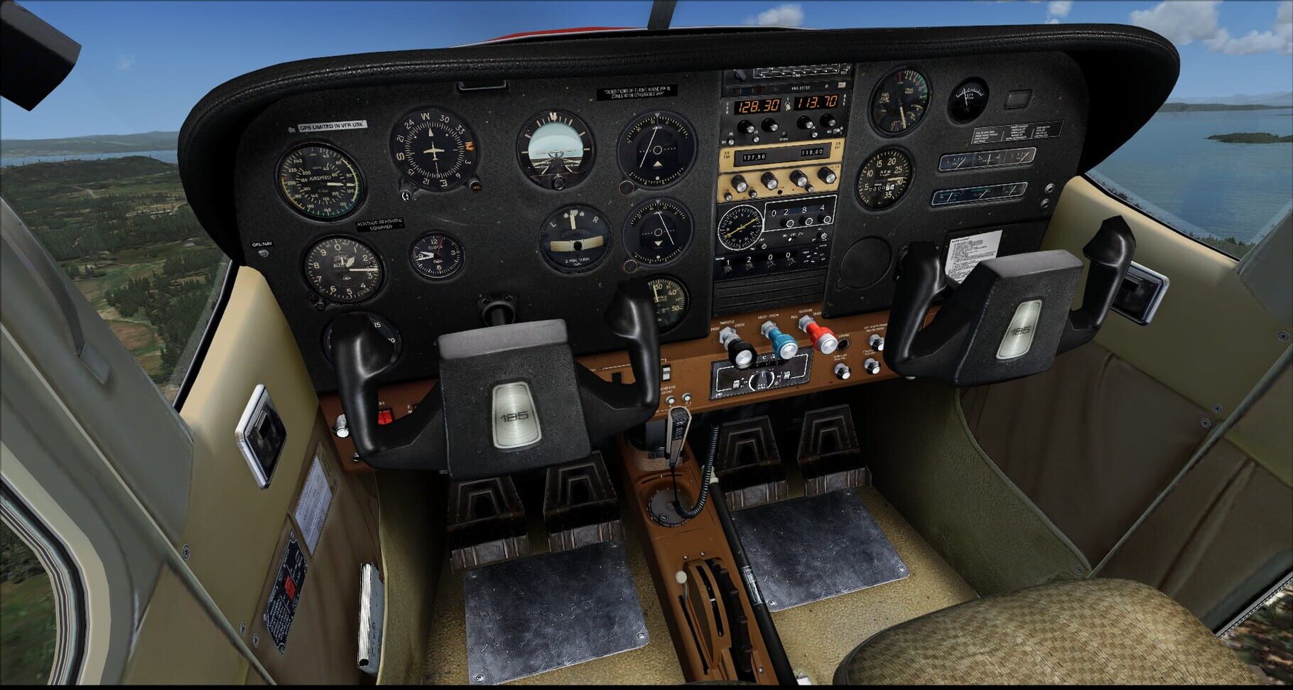 Microsoft Flight Simulator X: Steam Edition - Cessna C185F Skywagon