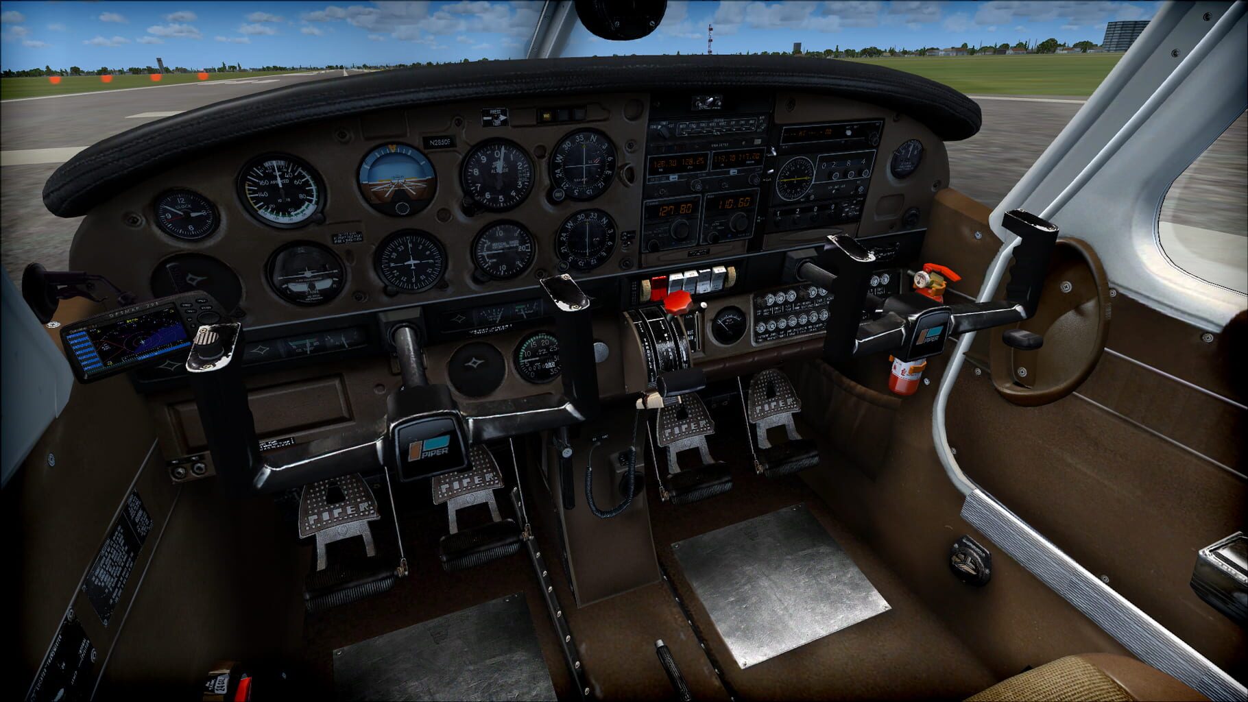 Microsoft Flight Simulator X: Steam Edition - Piper PA-28-181 Archer II