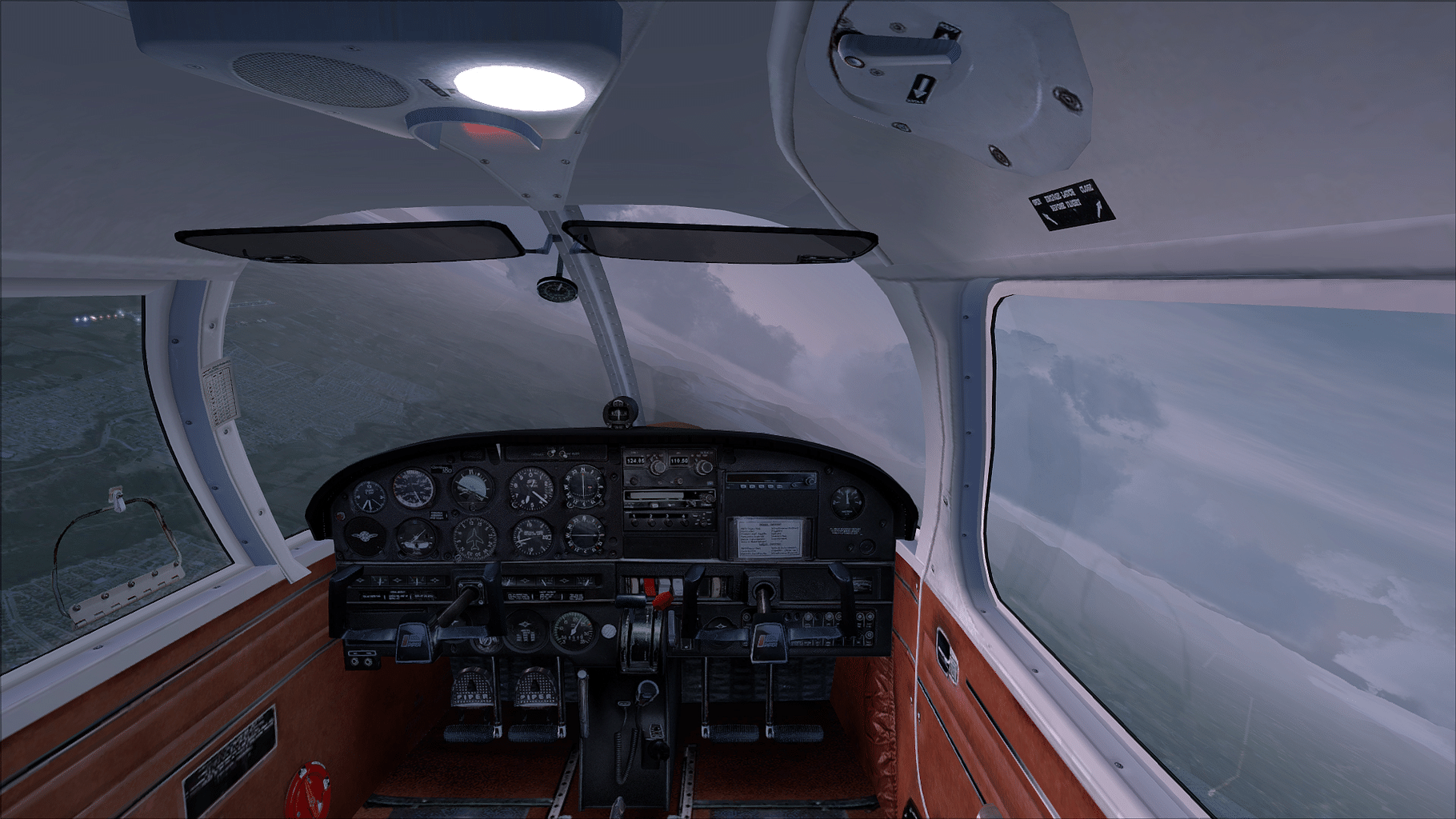 Microsoft Flight Simulator X: Steam Edition - Piper PA28 Cherokee 180F screenshot