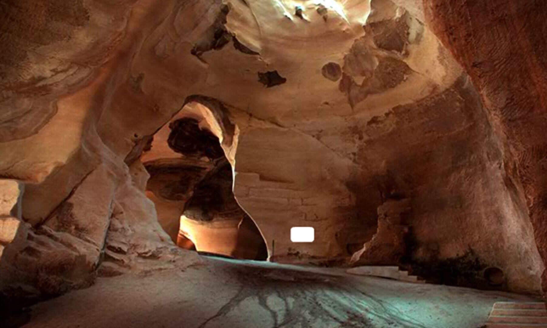 Escape From Bell Cave - Screenshot