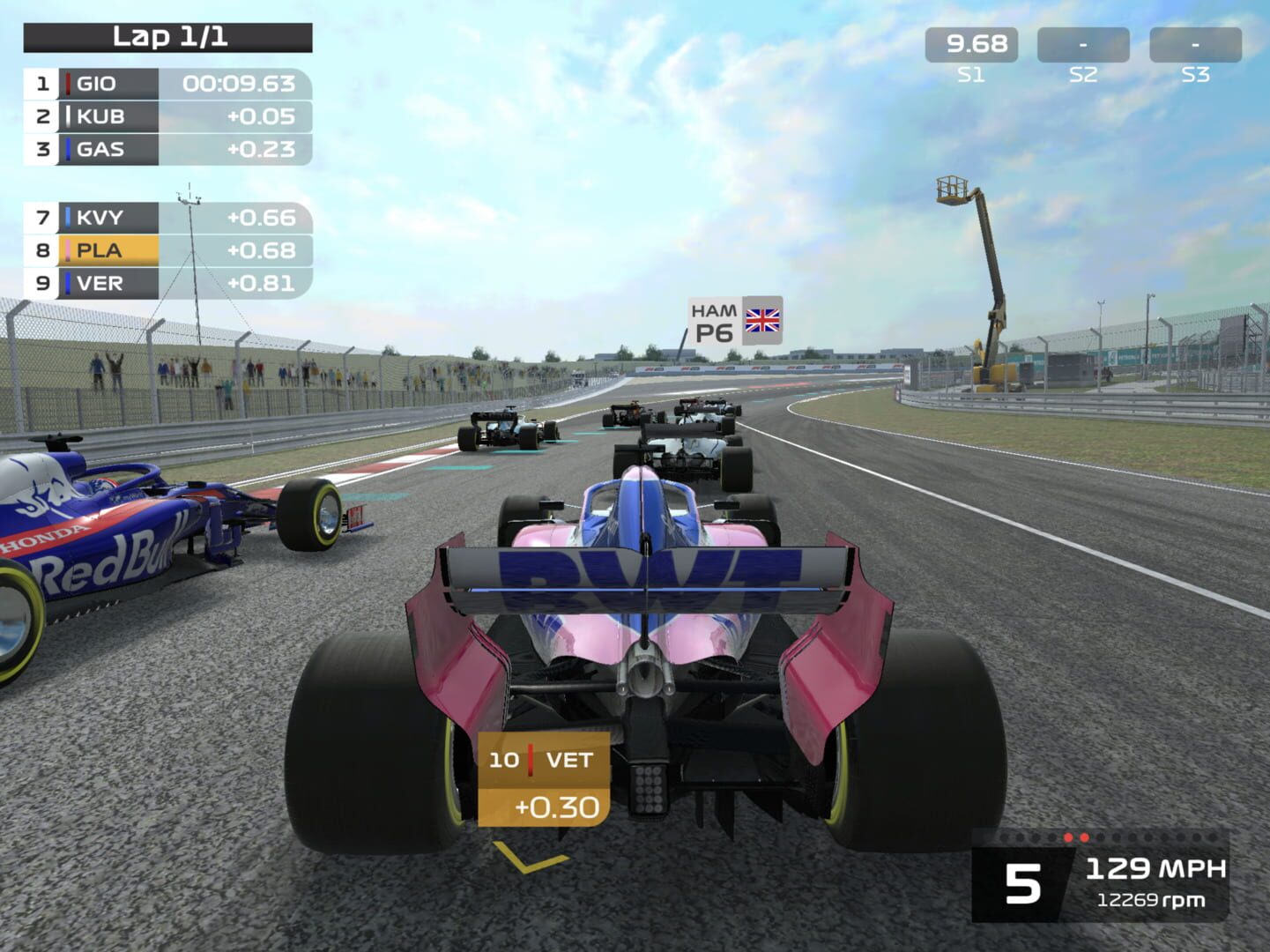 F1 Mobile Racing screenshots