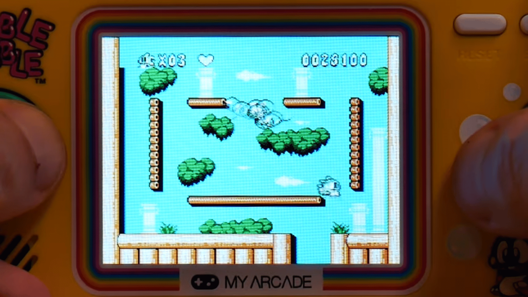 Pocket Player: Bubble Bobble screenshot