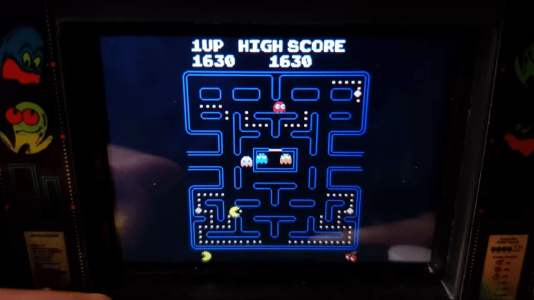 Arcade Classics: Pac-Man screenshot