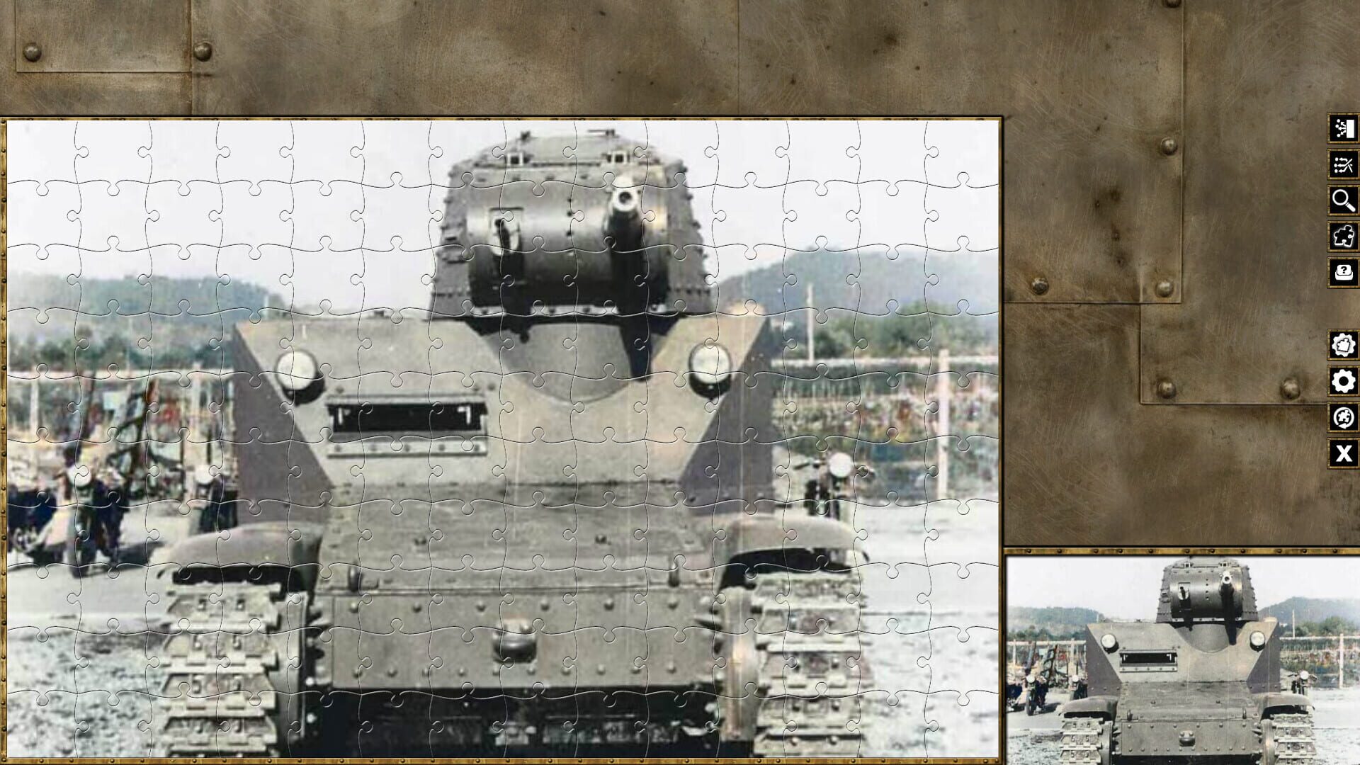 Pixel Puzzles WW2 Jigsaw: Italian Tanks - Screenshot