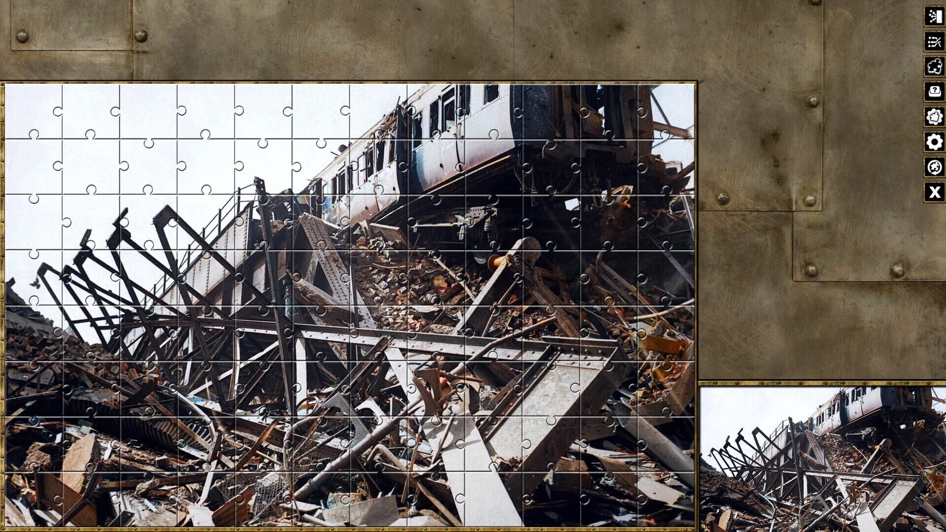 Pixel Puzzles WW2 Jigsaw: Pack - The Blitz - Screenshot