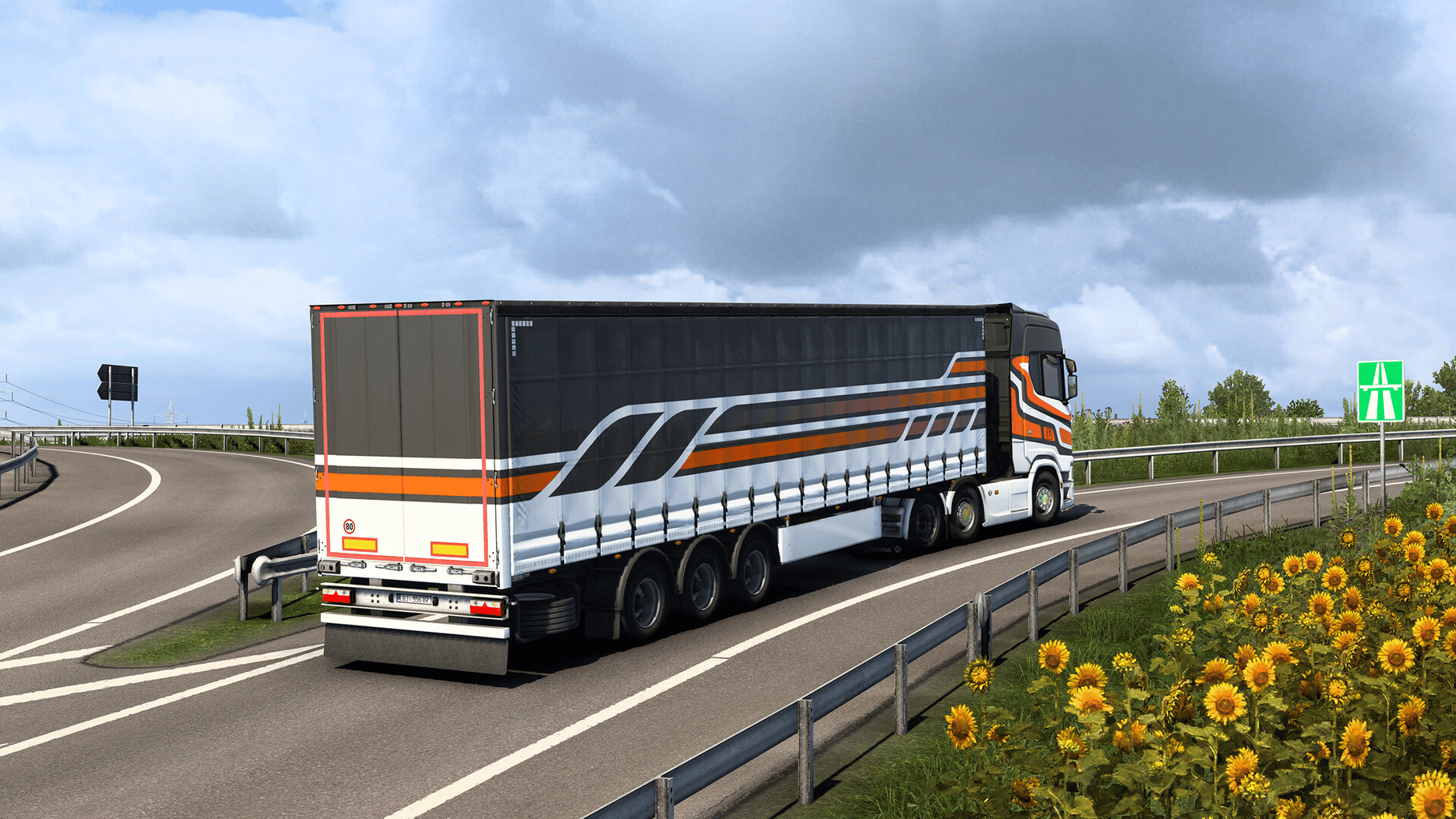 Euro Truck Simulator 2: Modern Lines Paint Jobs Pack screenshot