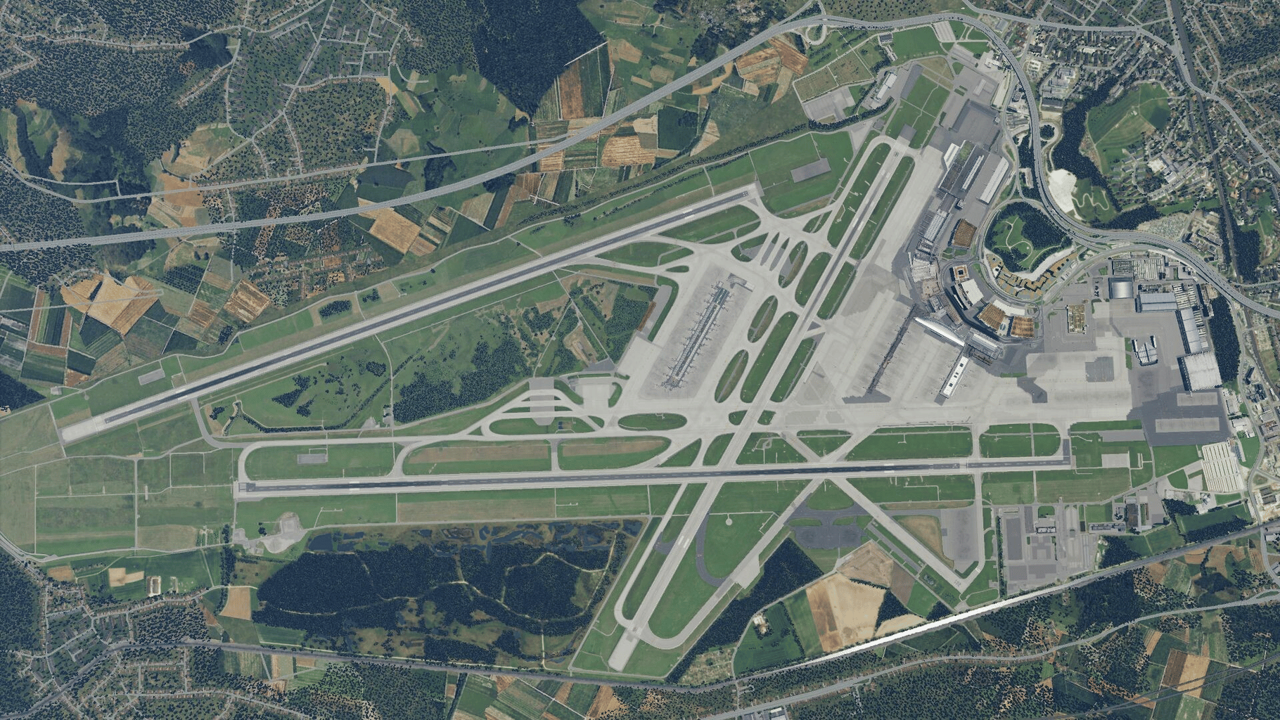 X-Plane 12: Aerosoft - Airport Zurich V2.0 screenshot