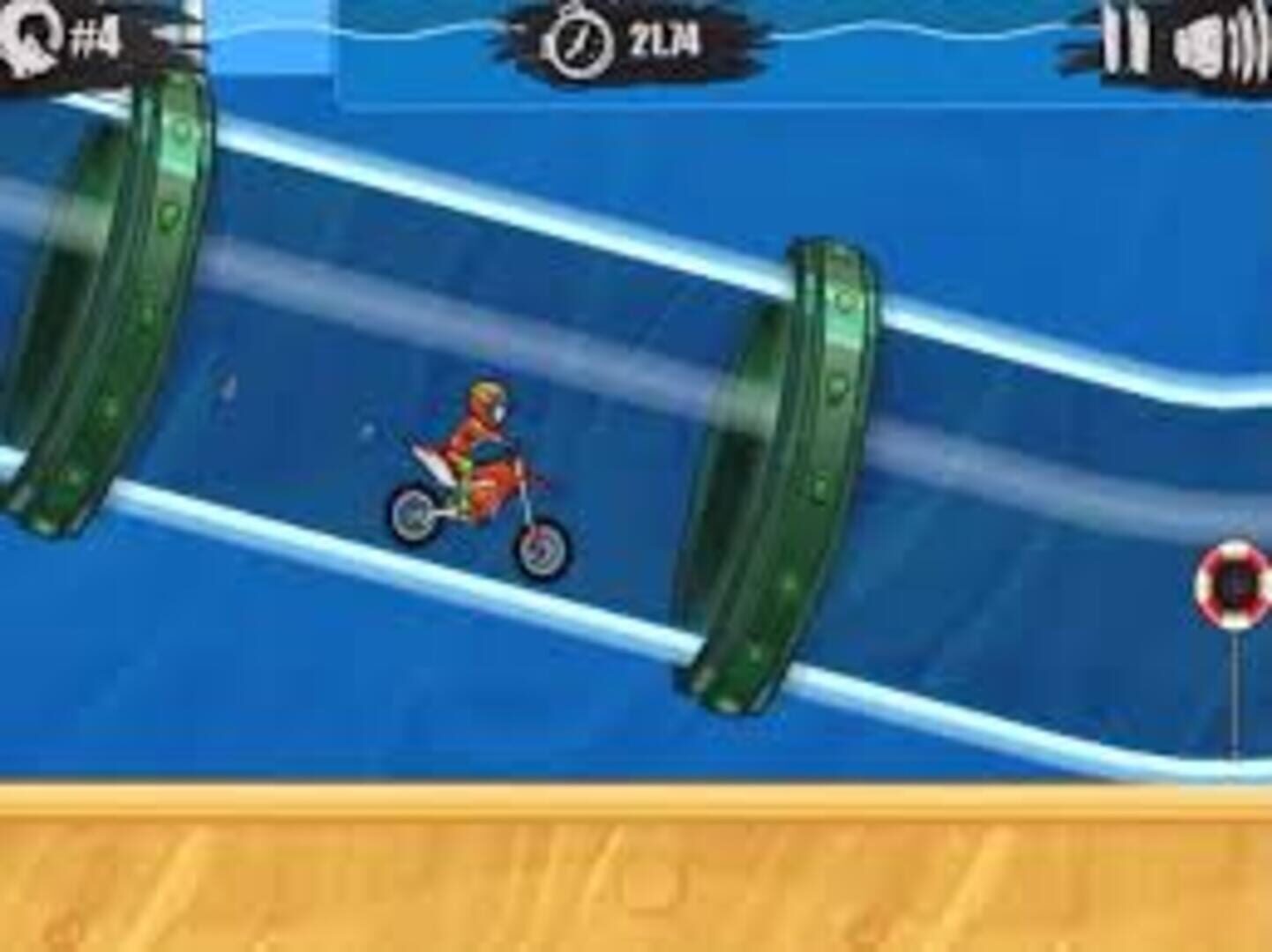 Moto X3m: Pool Party