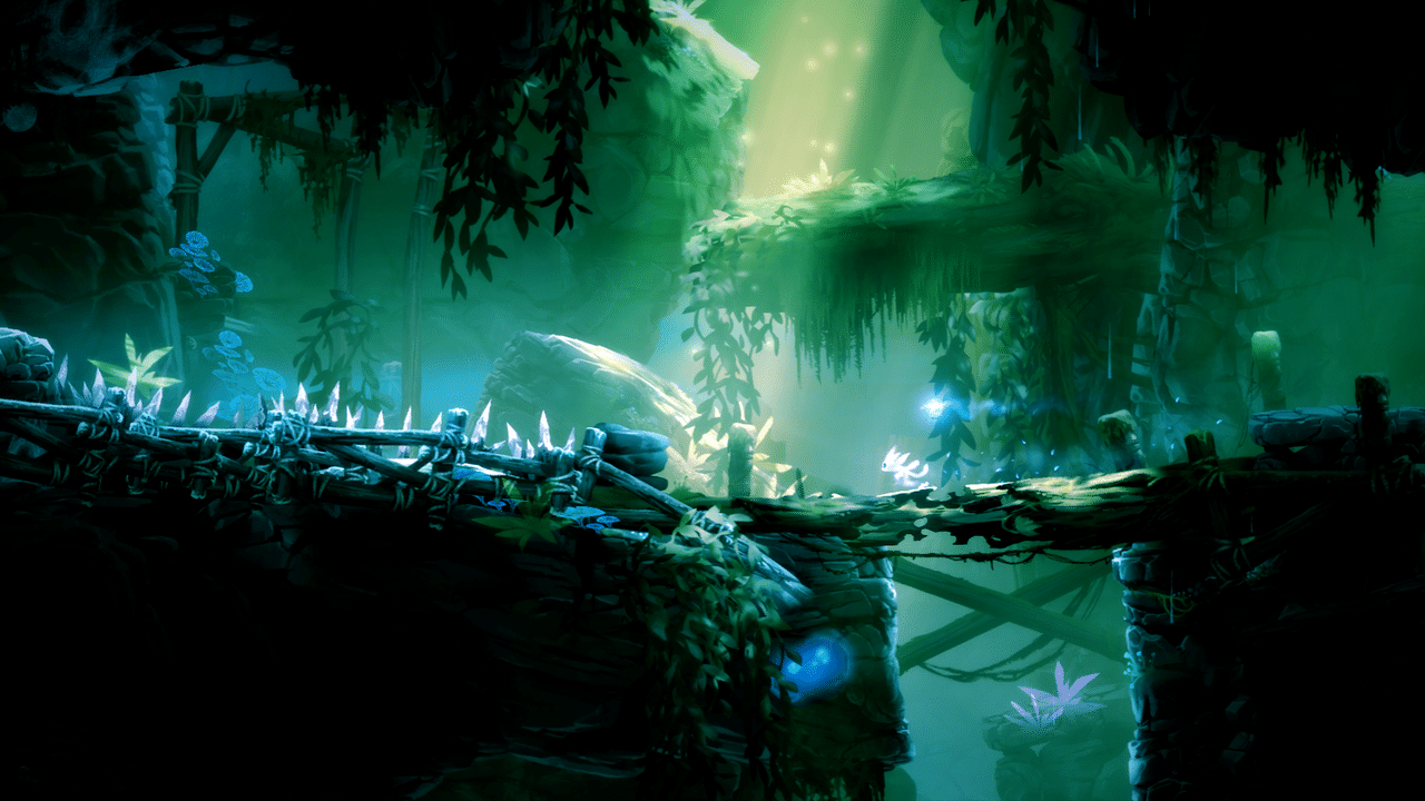لقطة لعب من Ori and the Blind Forest تُظهر بيئة الغابة