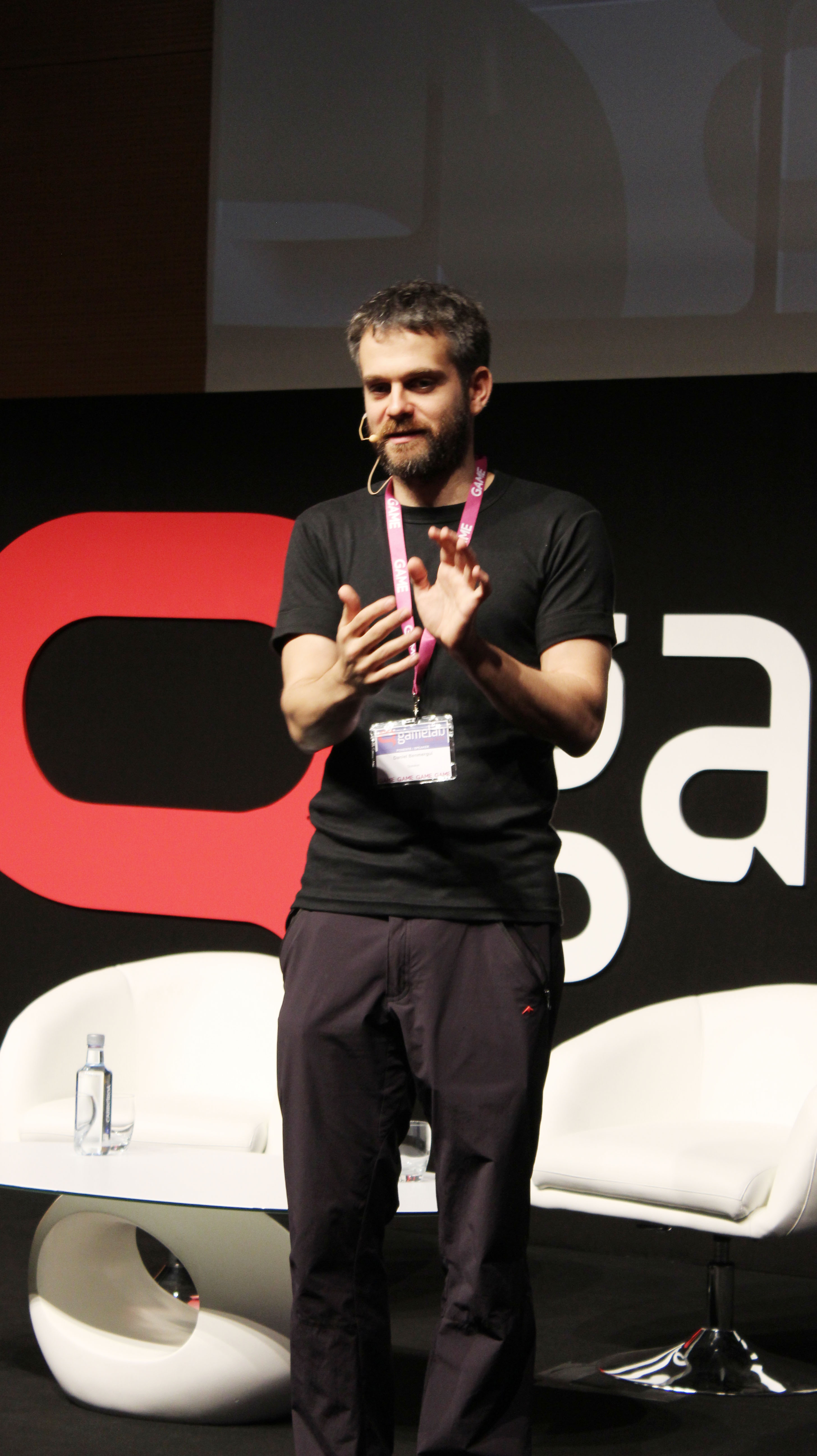 Daniel Benmergui logo