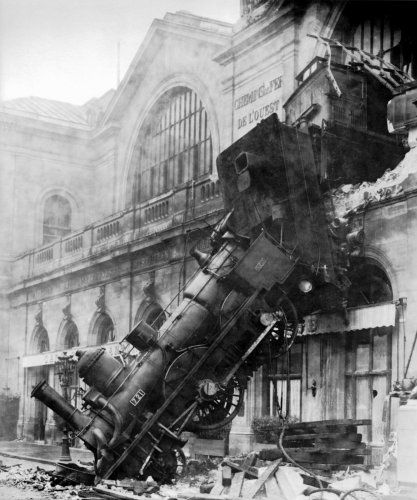 Glorious Trainwrecks 标志