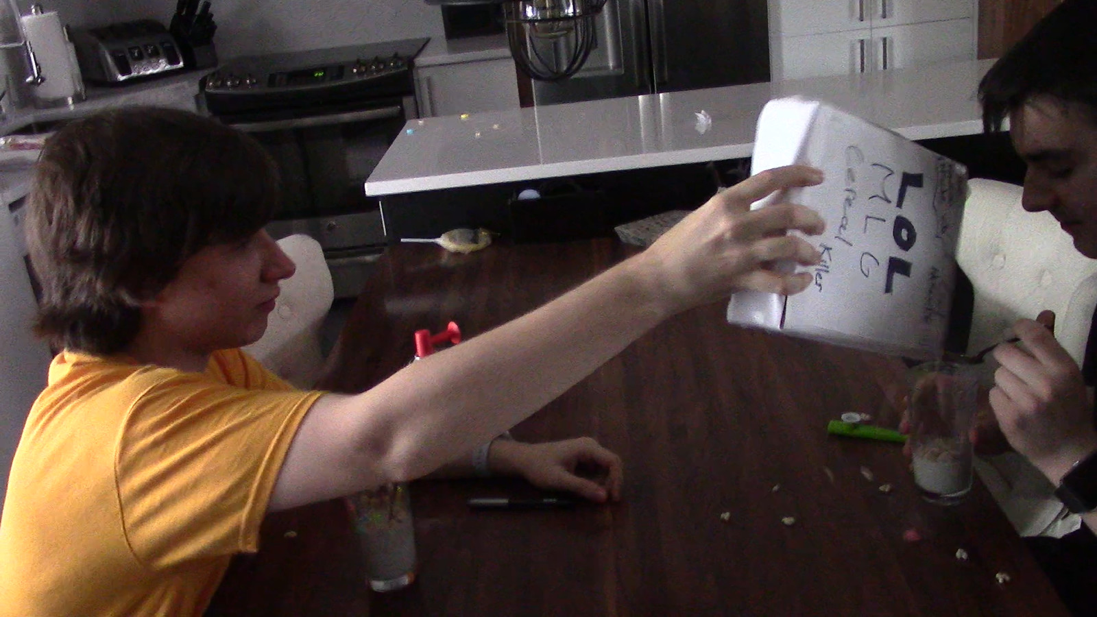 Aidsmoji: The Forbidden Fruit - Screenshot 8