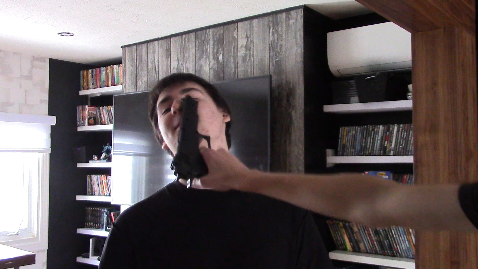 Aidsmoji: The Forbidden Fruit - Screenshot 10