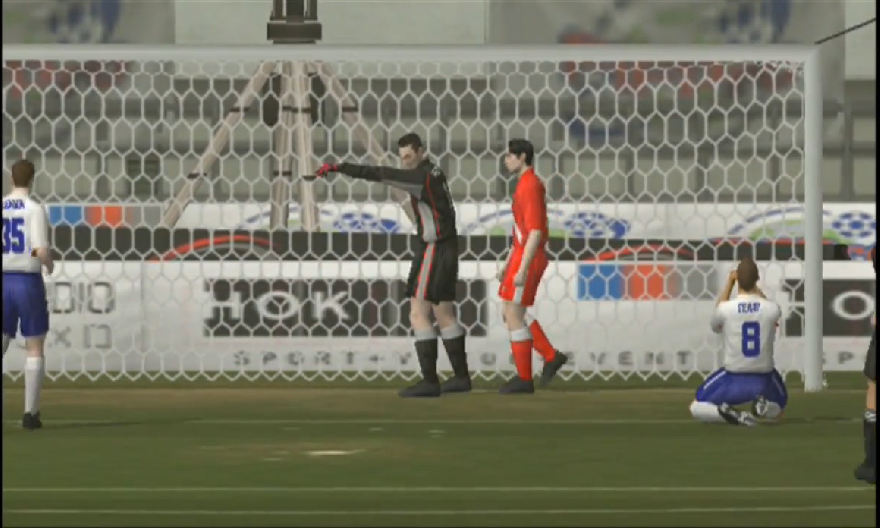 World Tour Soccer 2003 gameplay screenshot 1