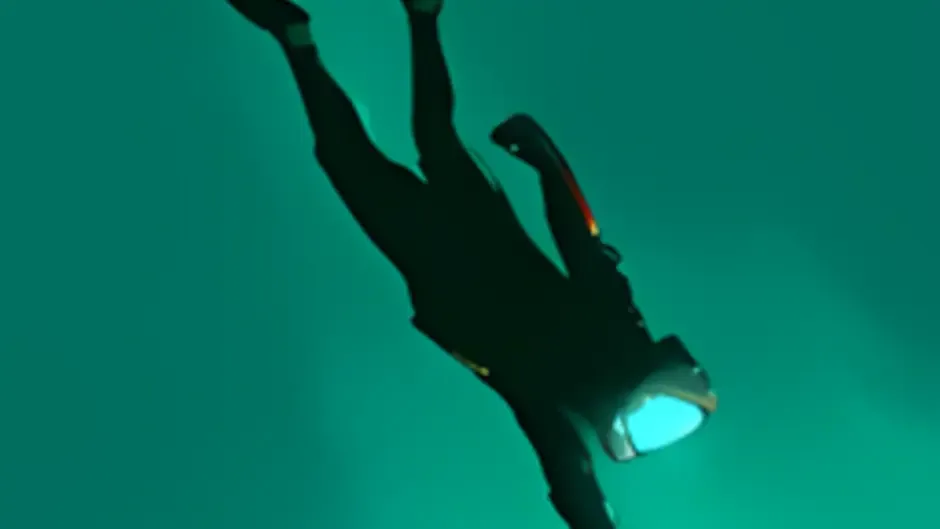 Кадър от Dive or Die: Children of Rain