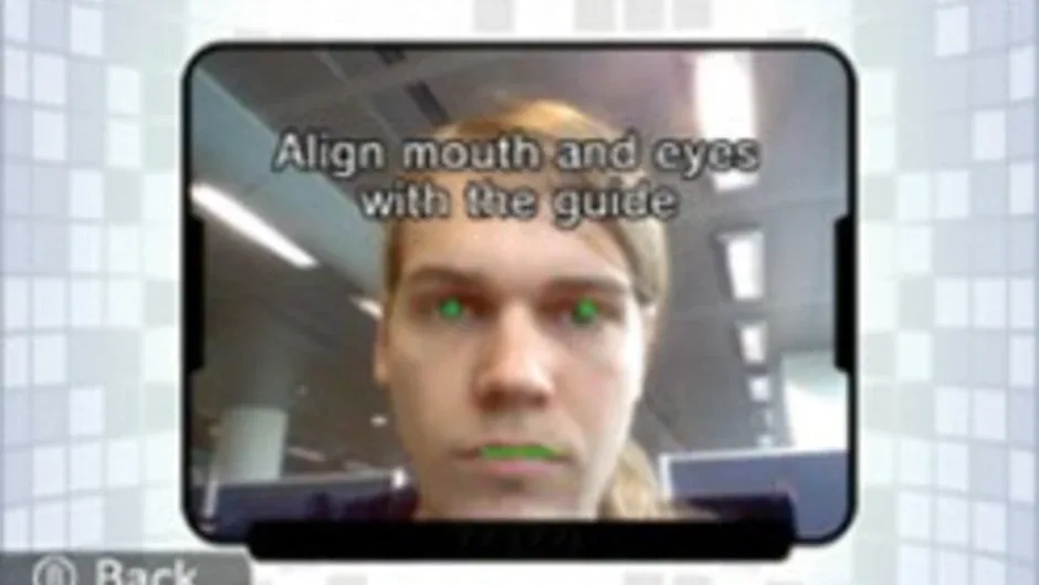 Screenshot 2 aus Face Raiders