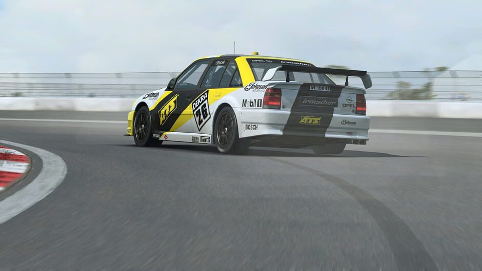 สกรีนช็อตจาก RaceRoom Racing Experience: DTM 1992 Car Pack (รูปที่ 5)