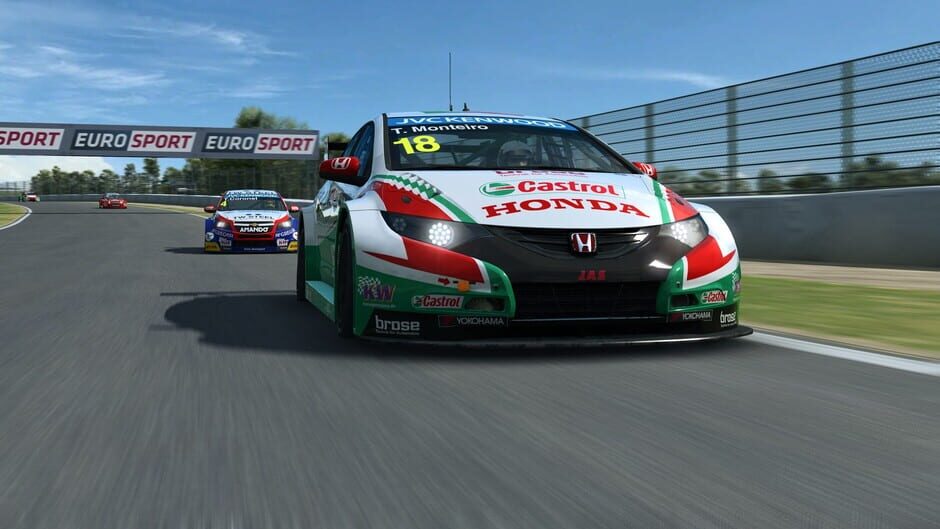 สกรีนช็อตจาก RaceRoom Racing Experience: WTCC 2014 Car Pack (รูปที่ 13)