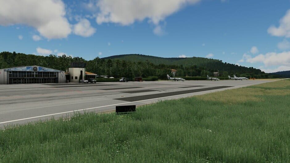 X-Plane 12: Aerosoft - St. Tropez Screenshot