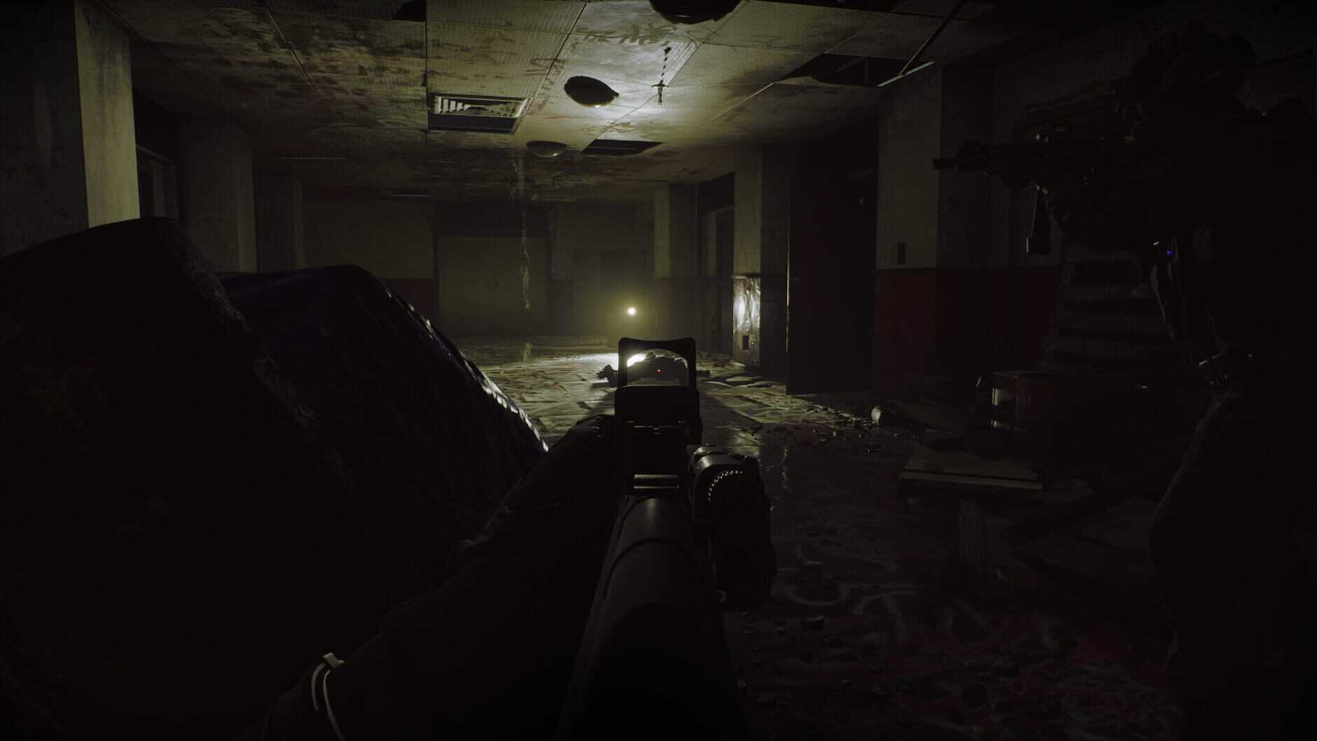 Screenshot for Ready or Not: Home Invasion