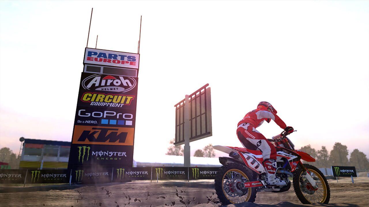 MXGP: The Official Motocross Videogame Compact Image