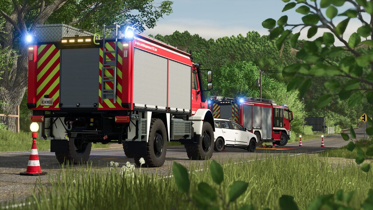 Farming Simulator 25: Emergency Pack — Screenshot 2