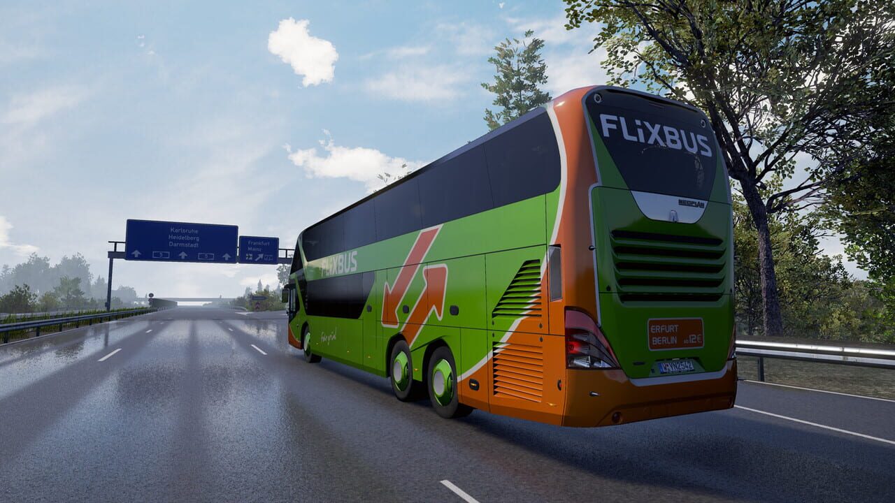 Fernbus Simulator: Neoplan Skyliner Image