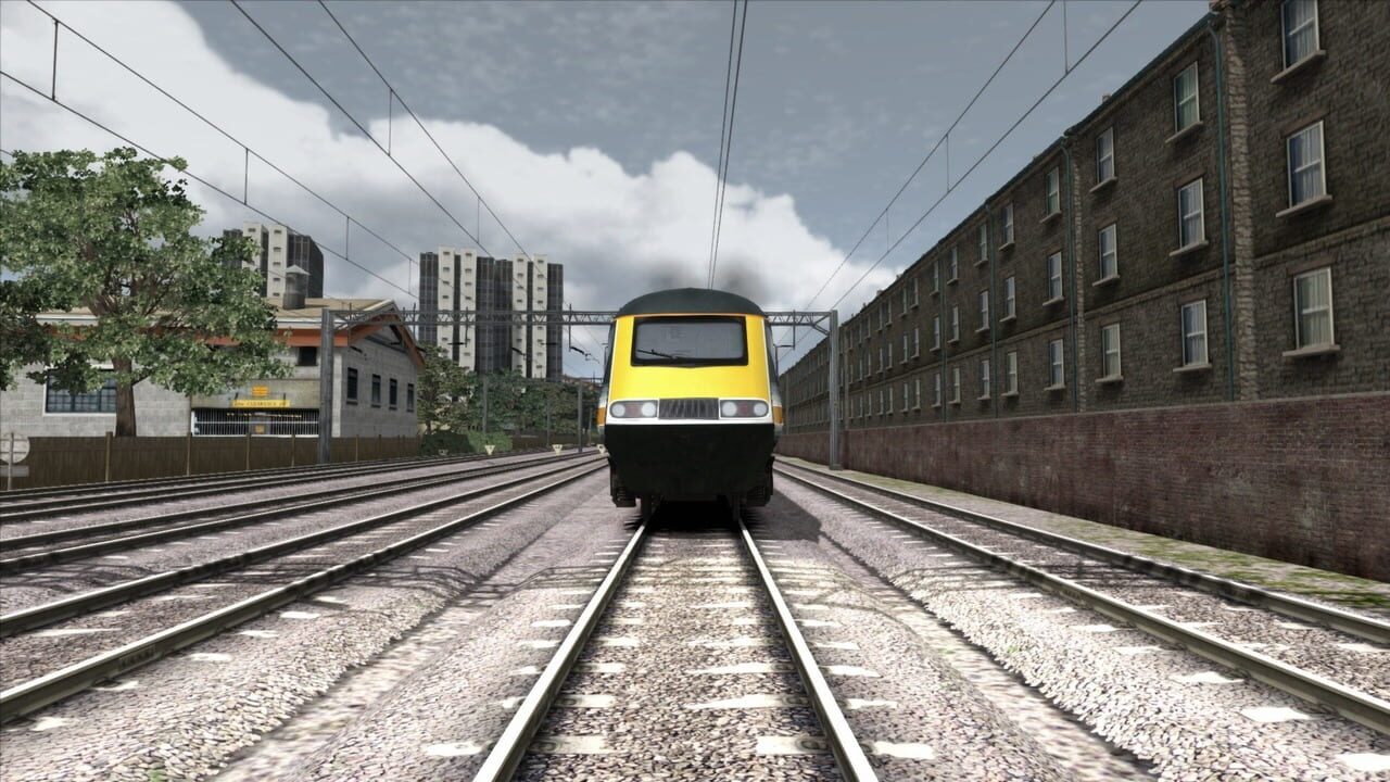 Train Simulator: Green & Gold HST DMU Add-On Image