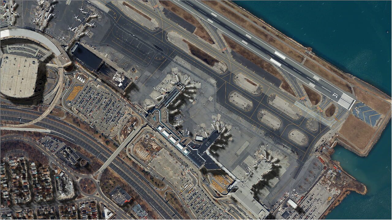 Tower!2011:SE - La Guardia KLGA Airport Image