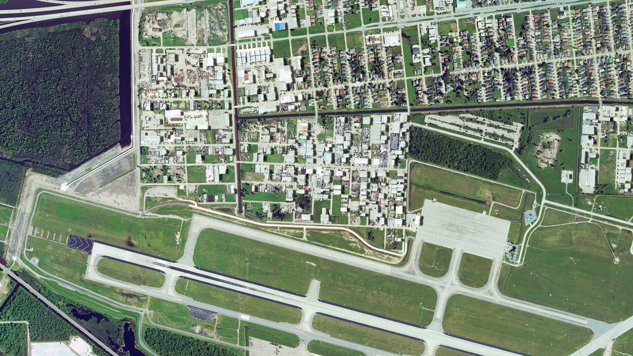 Tower!2011:SE - New Orleans KMSY Airport Image