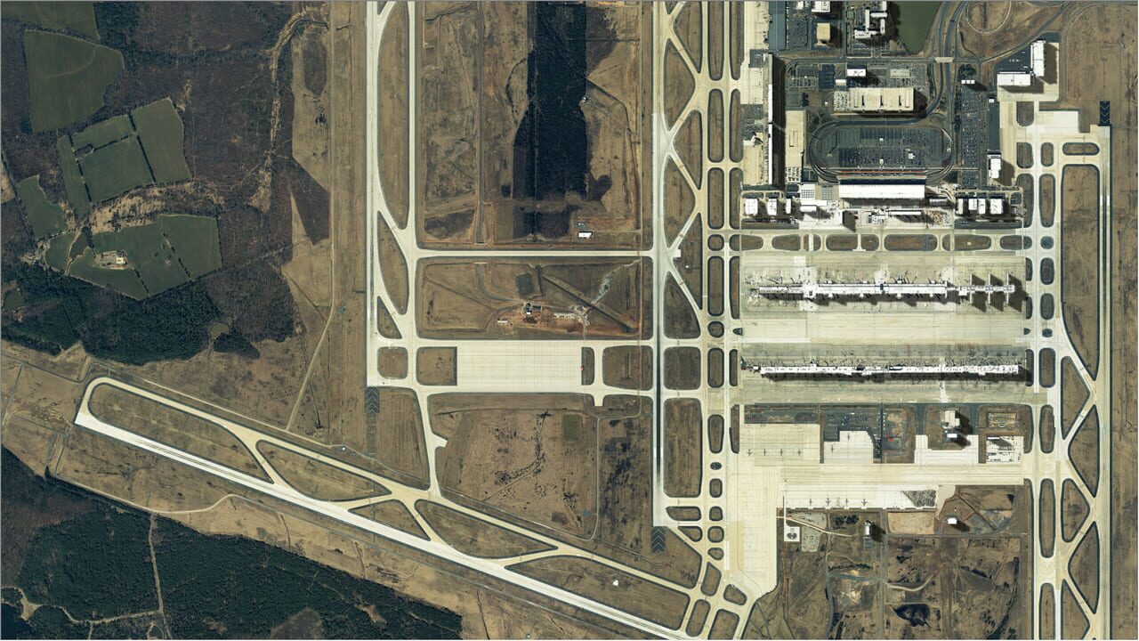 Tower!2011:SE - Washington KIAD Airport Image