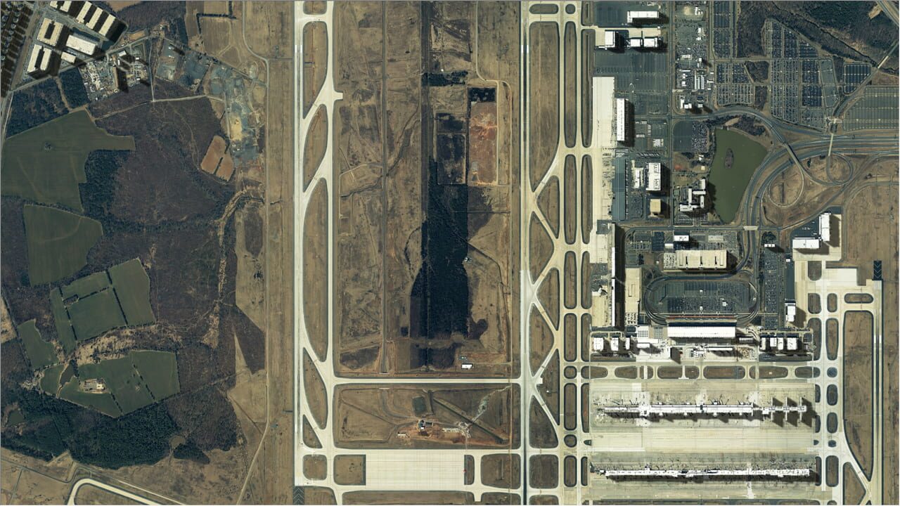 Tower!2011:SE - Washington KIAD Airport Image