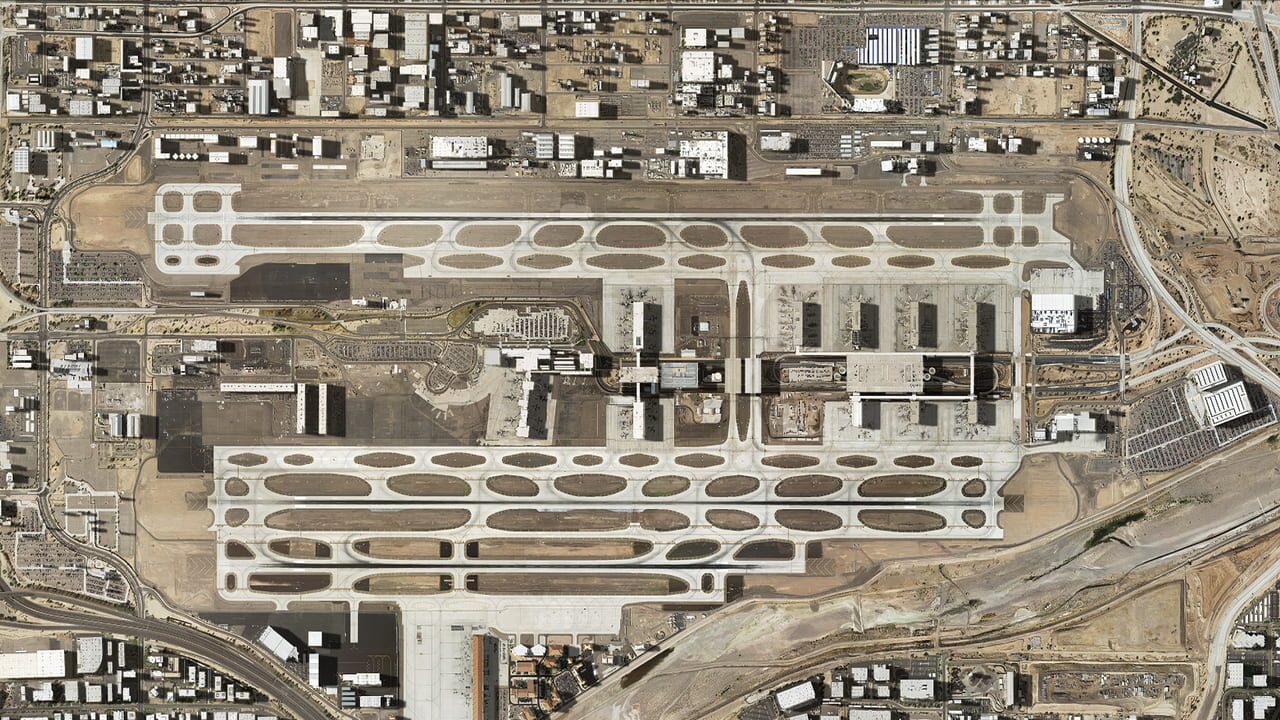 Tower!2011:SE - Phoenix KPHX Airport Image