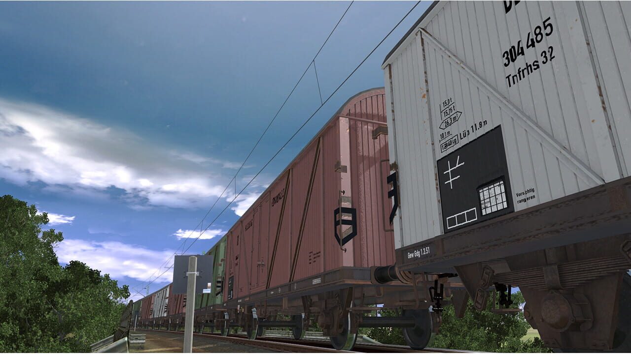 Trainz Plus: Tnfrhs Refrigerator Wagon Image