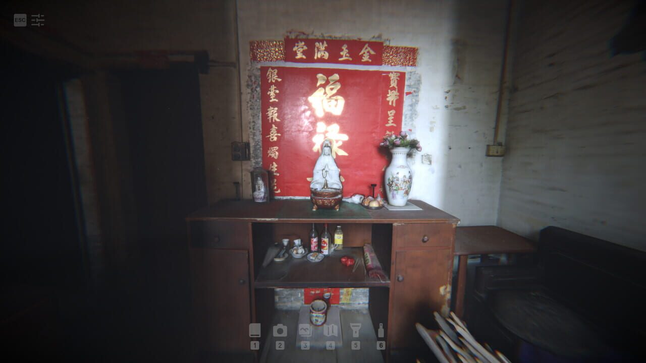 Self-Comb Women: Home Left Behind — Screenshot 1