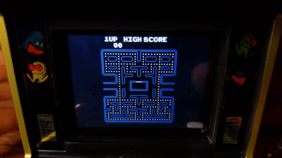 Arcade Classics: Pac-Man Screenshot